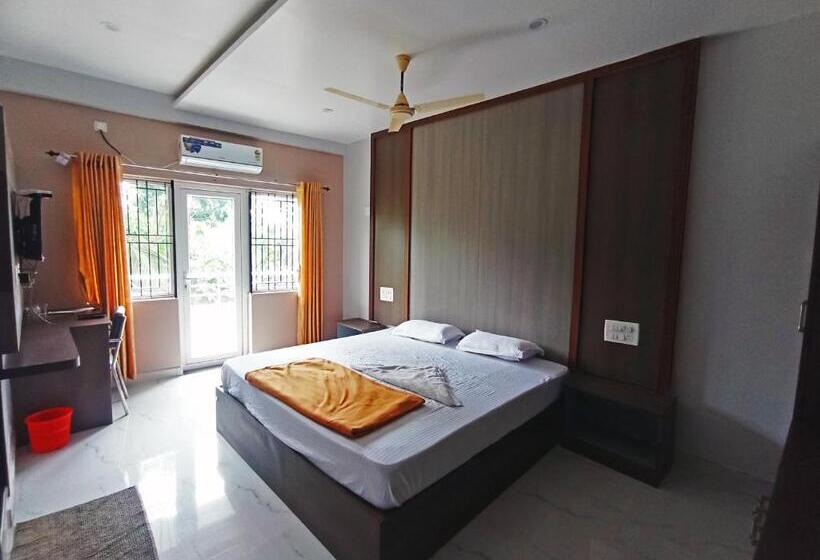 غرفة ديلوكس, Quality Boarding And Lodging