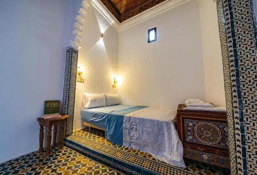 اتاق استاندارد سه نفره, Riad Mtamer, Tetouan