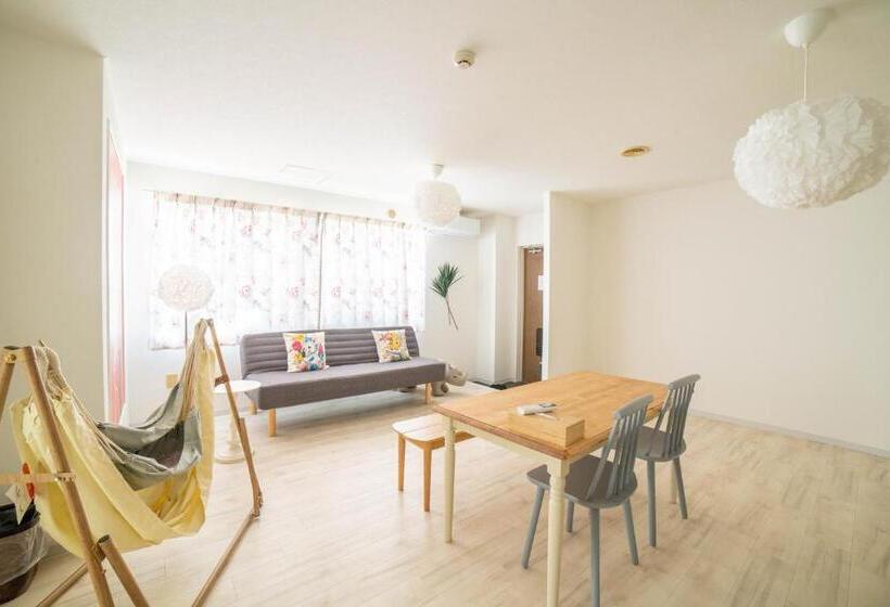 Quarto Familiar, Sunny Town サニータウン
