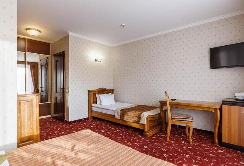 اتاق راحتی سه تخته, ведмежа гора Family Resort & Spa