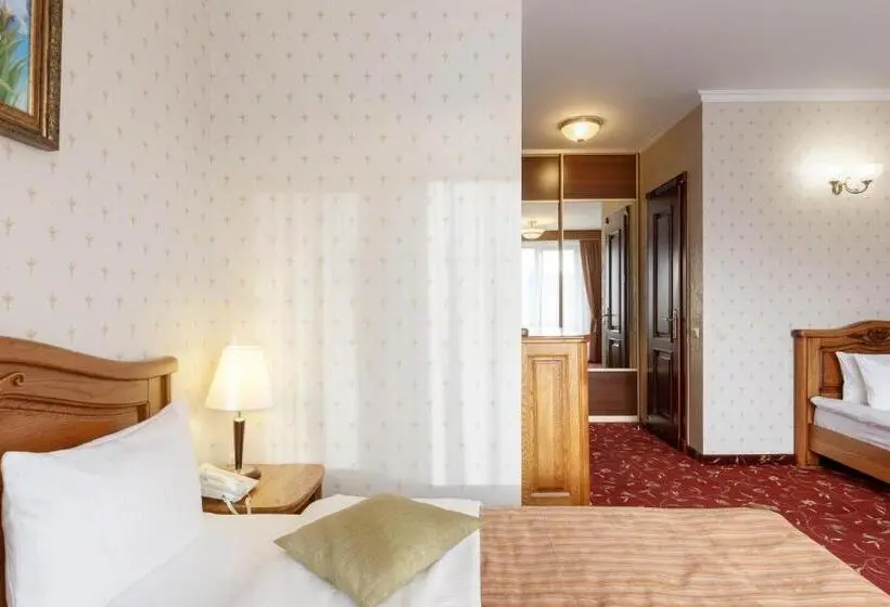 コンフォートトリプルルーム, ведмежа гора Family Resort & Spa