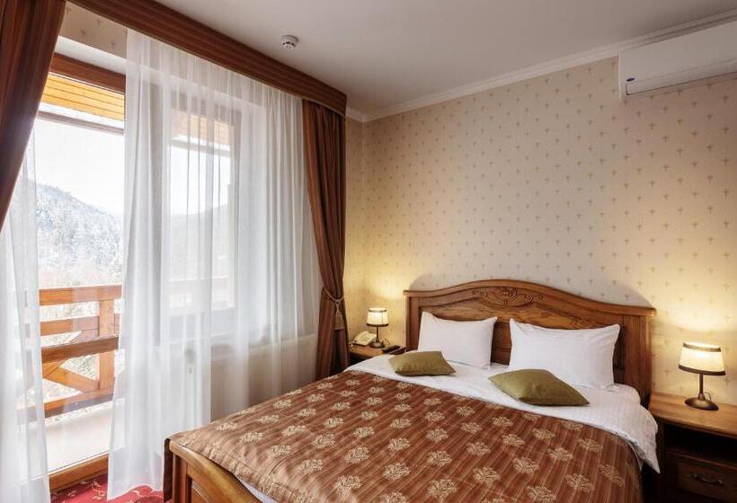 سوئیت جونیور با چشمانداز کوهستان, ведмежа гора Family Resort & Spa