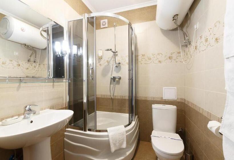 سوئیت راحتی, ведмежа гора Family Resort & Spa