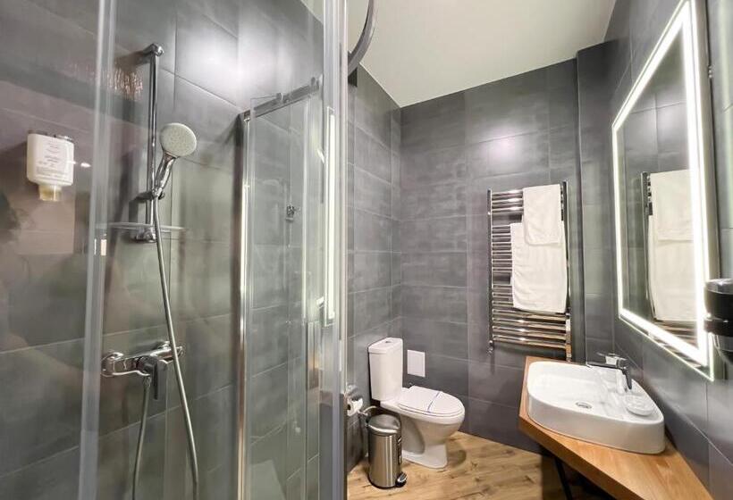 آپارتمان 1 خوابه با تراس, ведмежа гора Family Resort & Spa