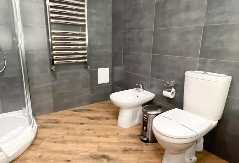 آپارتمان 1 خوابه با چشمانداز, ведмежа гора Family Resort & Spa