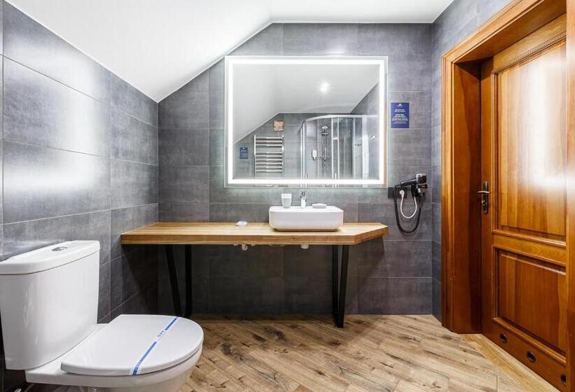 آپارتمان 1 خوابه با چشمانداز, ведмежа гора Family Resort & Spa