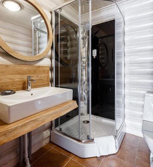 کلبه ییلاقی سوپریور یک خوابه, ведмежа гора Family Resort & Spa