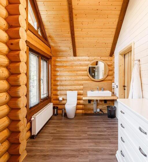 کلبه ییلاقی سوپریور یک خوابه, ведмежа гора Family Resort & Spa