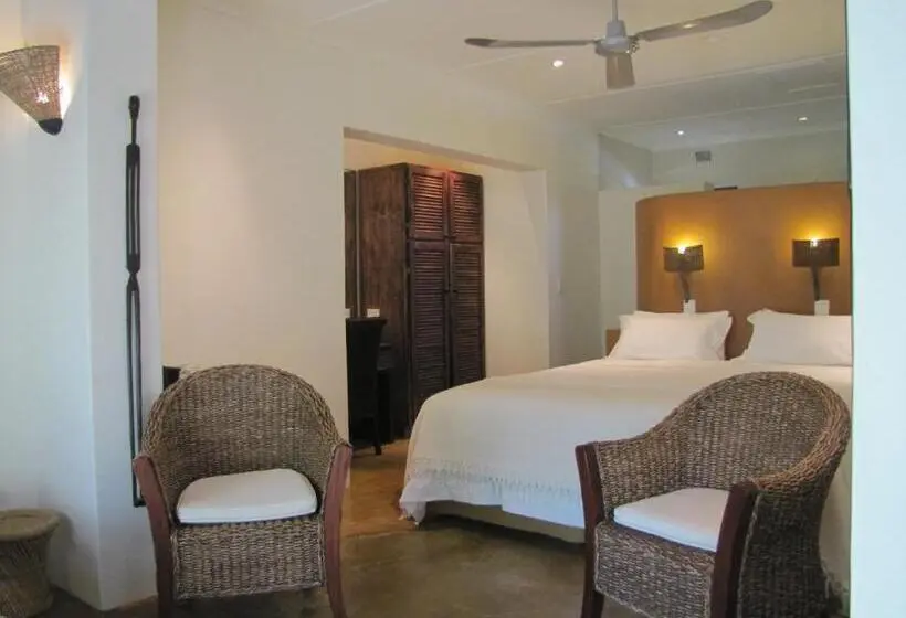 اتاق استاندارد, Afrikhaya Guest House