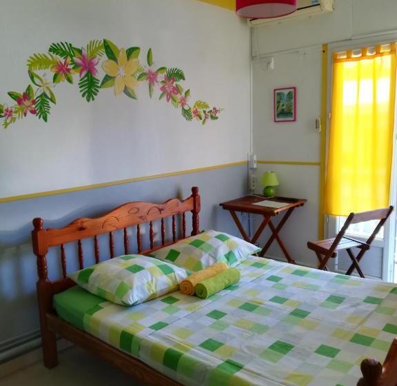 اتاق استاندارد با سرویس بهداشتی مشترک, De La Plage