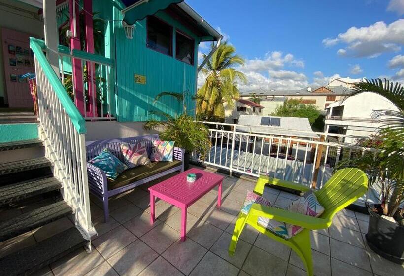 اتاق استاندارد یک تخته با سرویس بهداشتی مشترک, De La Plage