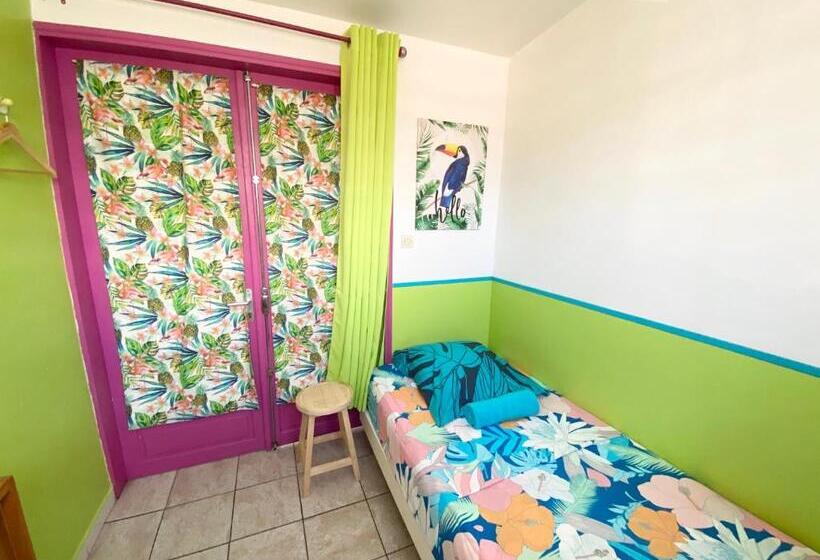 اتاق استاندارد یک تخته با سرویس بهداشتی مشترک, De La Plage