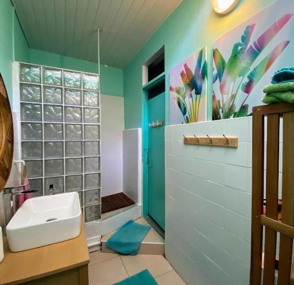 اتاق استاندارد یک تخته با سرویس بهداشتی مشترک, De La Plage