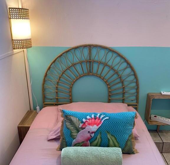 اتاق استاندارد یک تخته با سرویس بهداشتی مشترک, De La Plage