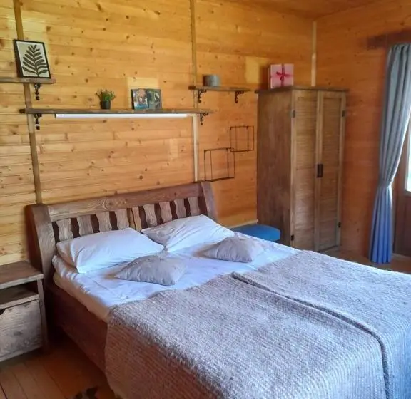 Standard Kolmen Hengen Huone, Na Penkah