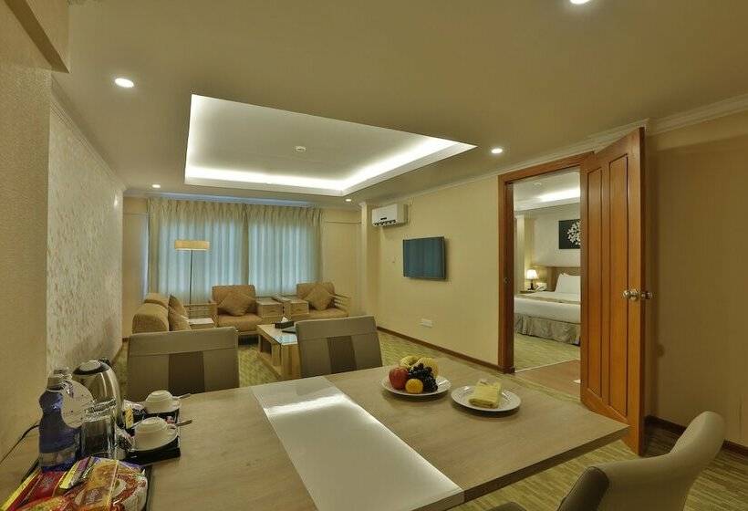 سوییت, Royal Taunggyi