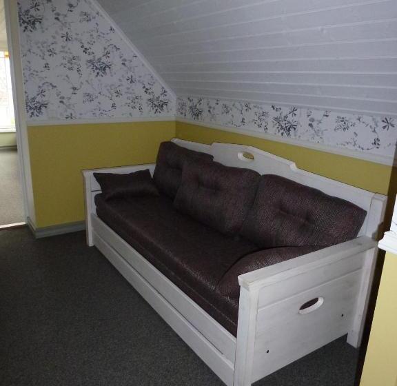 اتاق لوکس خانوادگی, Vanalinna Boutique