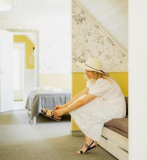 اتاق لوکس خانوادگی, Vanalinna Boutique