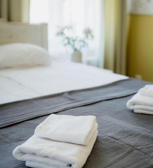 اتاق لوکس خانوادگی, Vanalinna Boutique