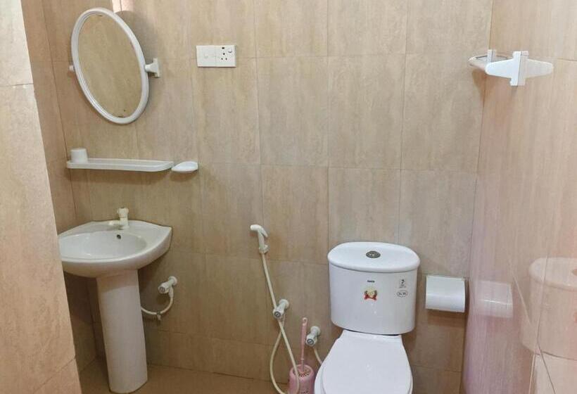 اتاق لوکس خانوادگی, Yal S Town Inn