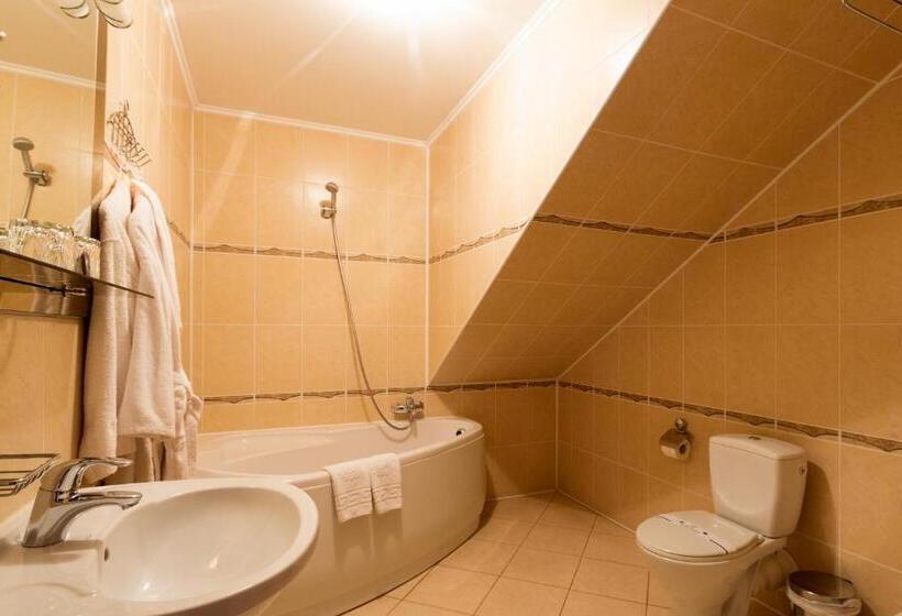 سوئیت 2 خوابه, Stanislavsky Hotel Group