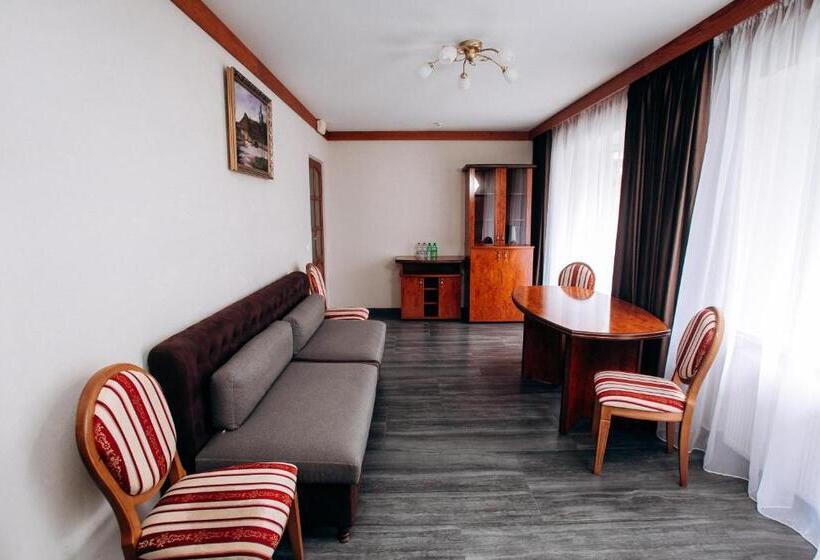 Люкс 2 Спальни, Stanislavsky Hotel Group