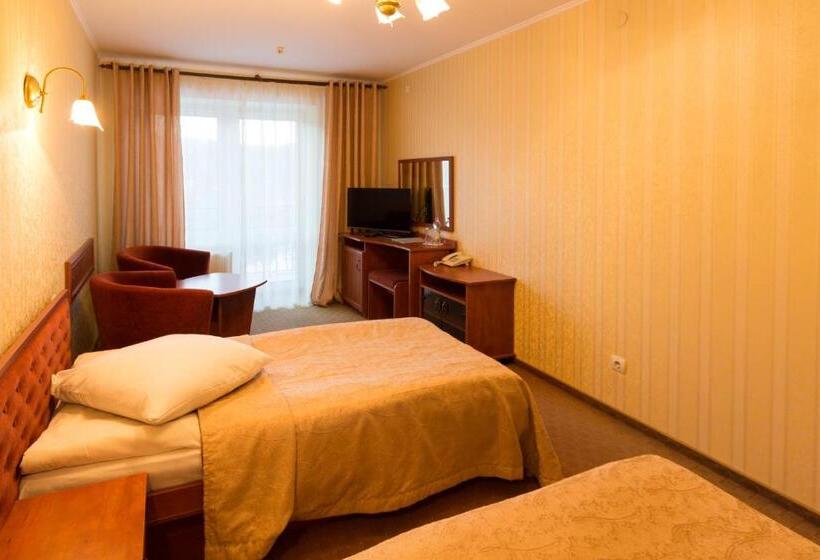 اتاق استاندارد با بالکن, Stanislavsky Hotel Group