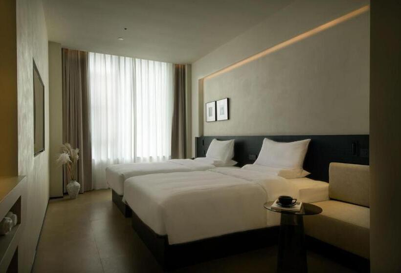 デラックスルーム, Lex River View