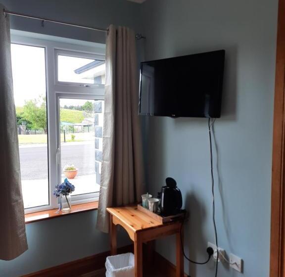 חדר סטנדרט, Ballnamona House