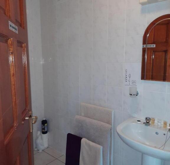 חדר סטנדרט, Ballnamona House