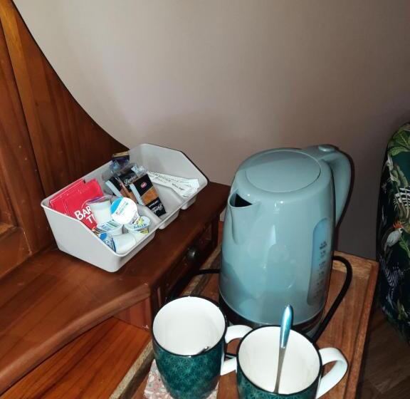 חדר דלוקס, Ballnamona House