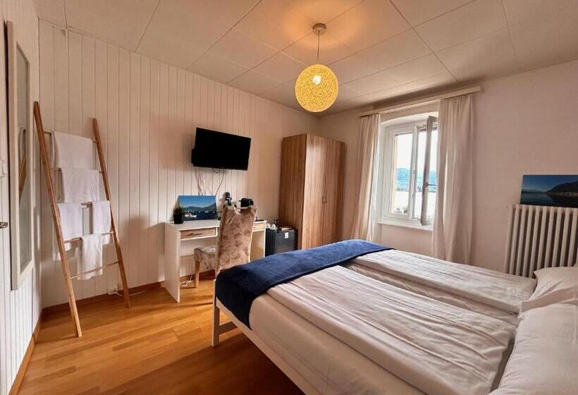 اتاق استاندارد با چشم‌انداز دریاچه, La Batelière Bnb