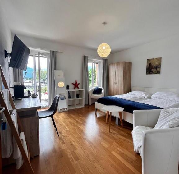 اتاق استاندارد با بالکن, La Batelière Bnb