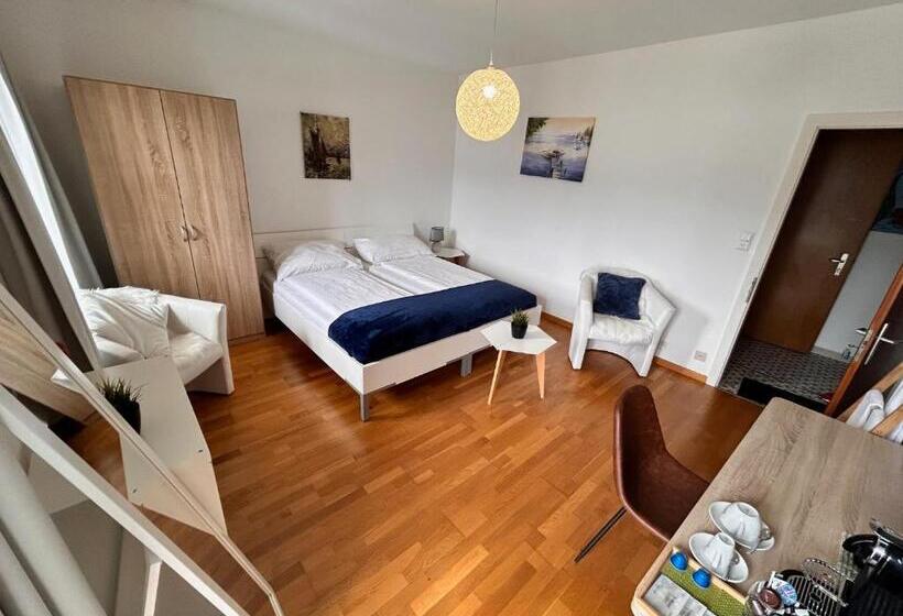 اتاق استاندارد با بالکن, La Batelière Bnb