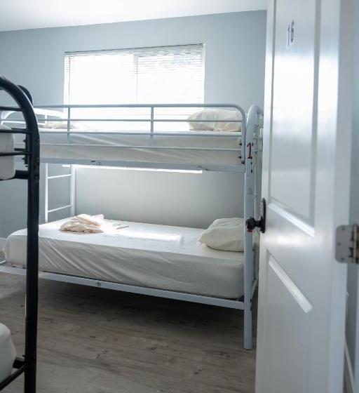 Кровать в Общей Комнате, Ccp La Hostel