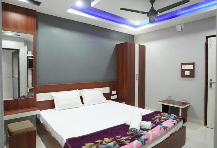 标准间, Diya Lodge !! Near Toy Train Park !! New Digha !!