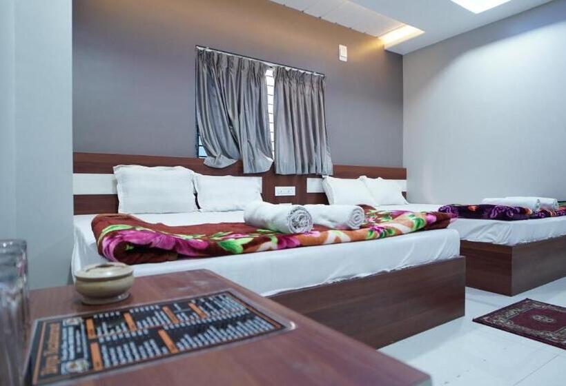 四人标准间, Diya Lodge !! Near Toy Train Park !! New Digha !!