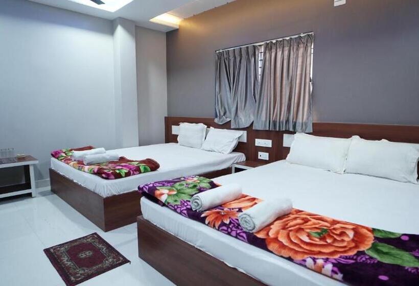 四人标准间, Diya Lodge !! Near Toy Train Park !! New Digha !!