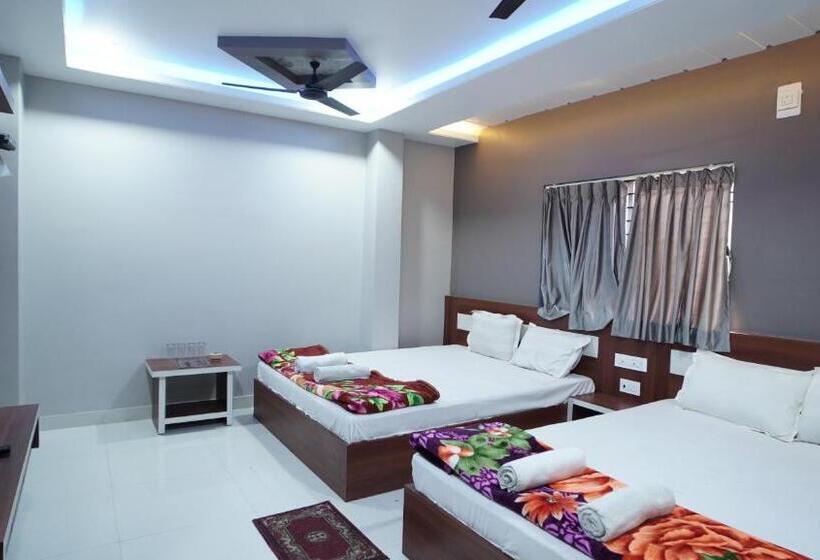 四人标准间, Diya Lodge !! Near Toy Train Park !! New Digha !!