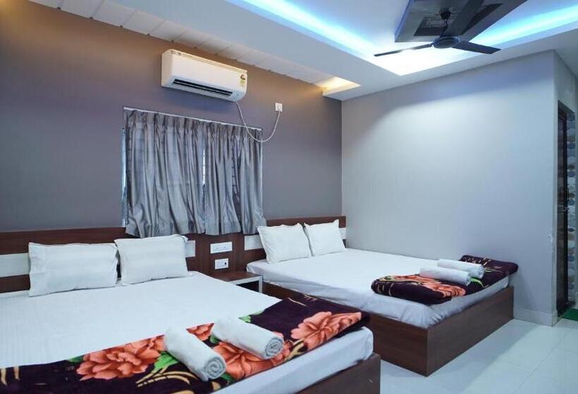 四人豪华间, Diya Lodge !! Near Toy Train Park !! New Digha !!