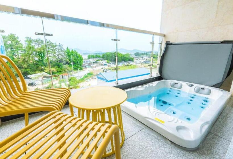 스탠다드 룸, Dongho Beach