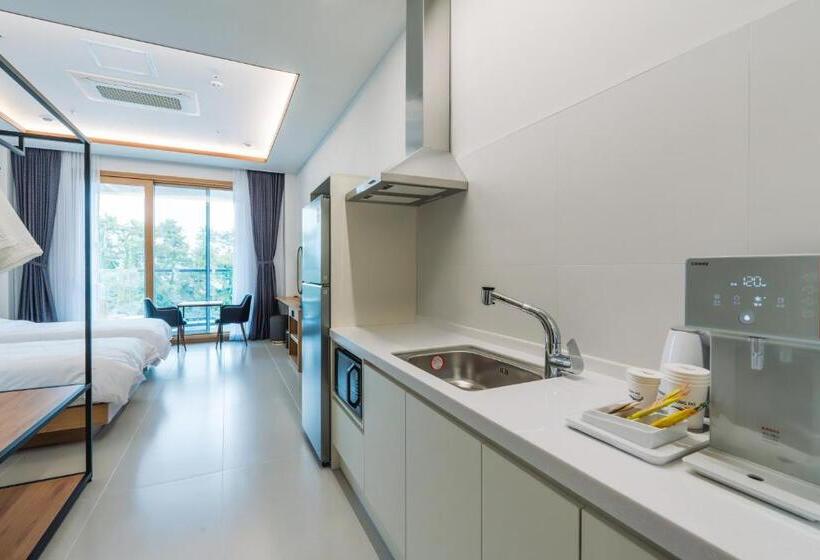 스탠다드 룸, Dongho Beach