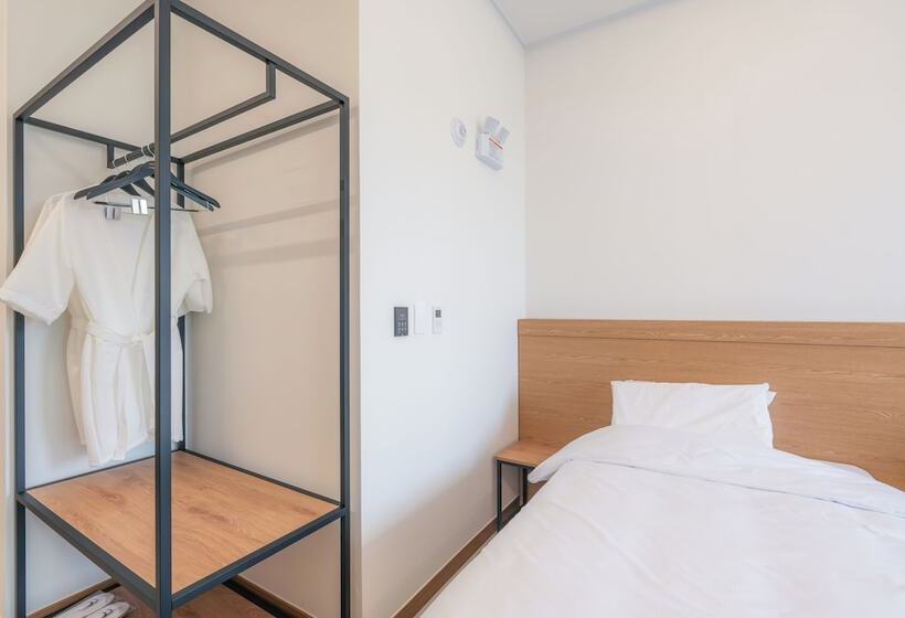 스탠다드 룸, Dongho Beach