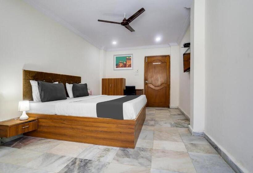 اتاق کلاسیک سه تخته, Oyo Venus Inn