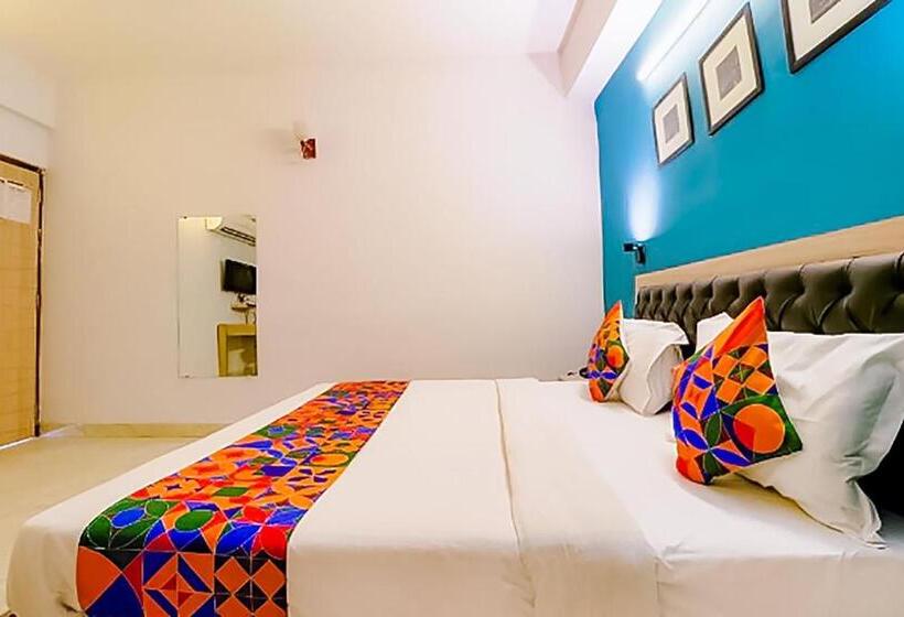 Номер Deluxe, Roomshala 173 Royal Inn Vinod Nagar