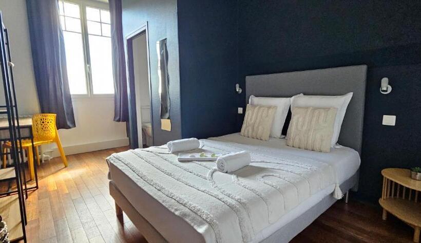 스탠다드 룸, Terminus Auray