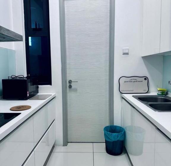 דירת חדר נוף לבריכה, Jazz Suites Pool View With Bathtub   1001