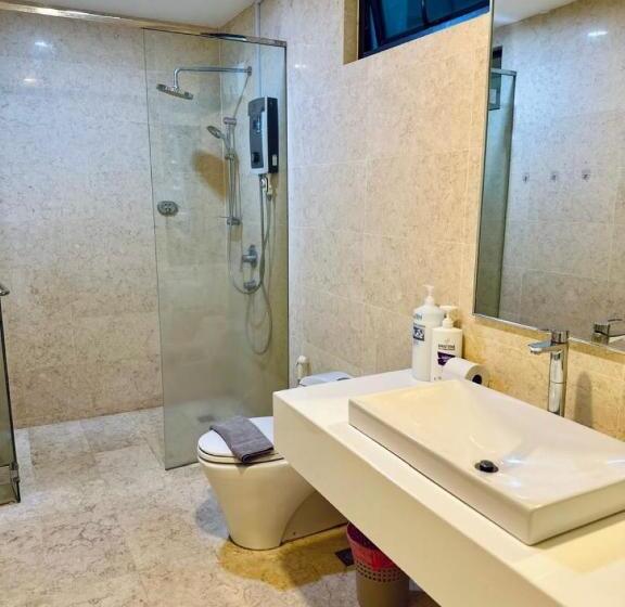 דירת חדר נוף לבריכה, Jazz Suites Pool View With Bathtub   1001