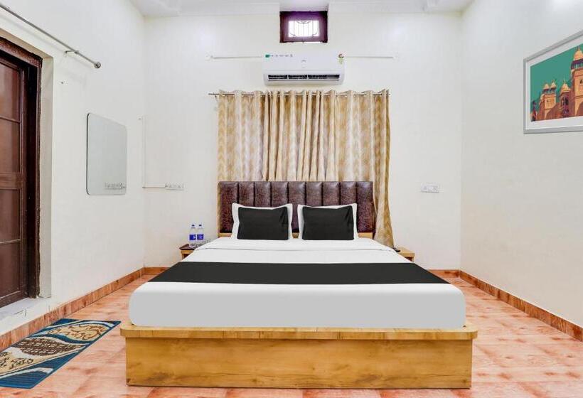 트리플 클래식 룸, Fabhotel White Retreat Inn