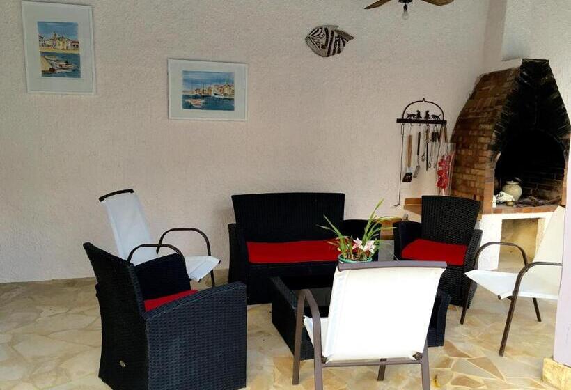 غرفة سوبيريور رباعية, Chambre Hote Independante St Alex